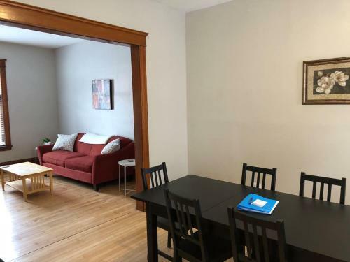 Large, Spacious And Close To Uptown & Downtown!