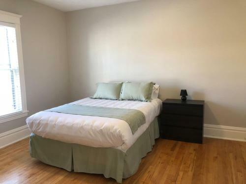 Large, Spacious And Close To Uptown & Downtown!