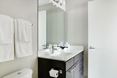 Apartamento Downtown West 2212