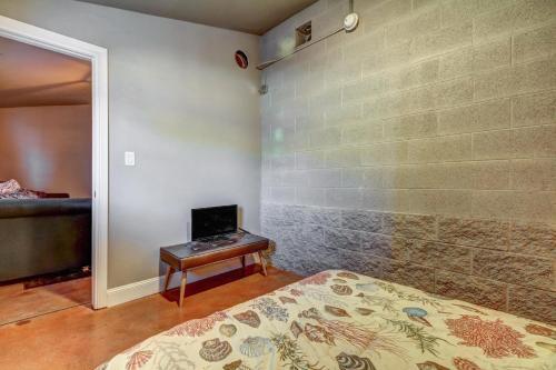 Bella Casa- Downstairs Unit