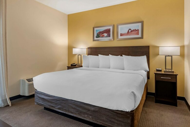 Hotel Mainstay Suites Moab Near Arches National Park