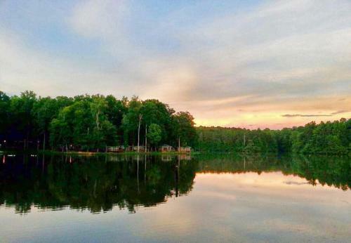 Lake Myers Lakeside Villa 15