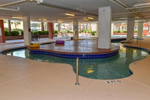 Apartamento Malibu Pointe 1006 Condo
