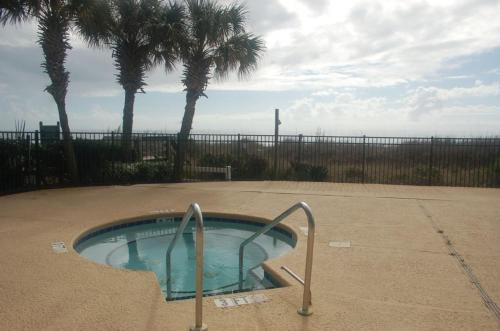 Apartamento Emerald Cove I 2-a Condo