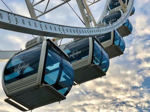 Apartamento Skywheel Oceanfront Condo