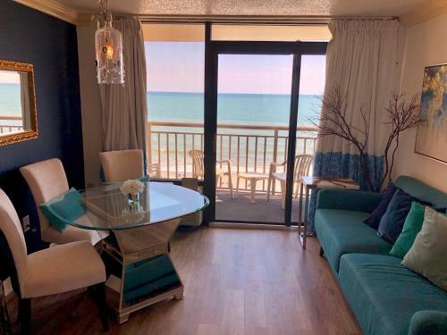Apartamento Skywheel Oceanfront Condo