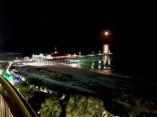 Apartamento Skywheel Oceanfront Condo