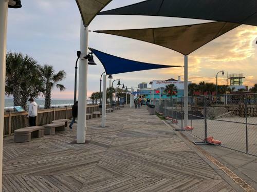 Apartamento Skywheel Oceanfront Condo