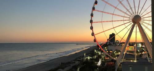 Apartamento Skywheel Oceanfront Condo