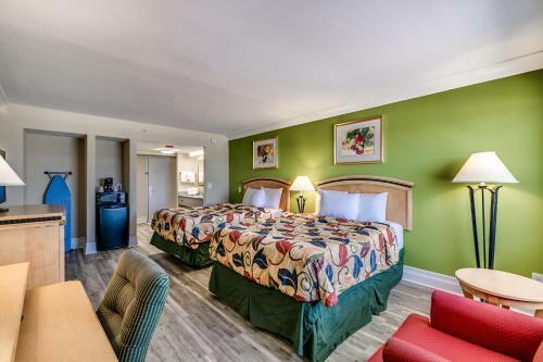 Posada Beachcomber Inn & Suites