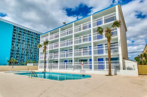 Posada Beachcomber Inn & Suites