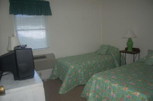 1024-105 Palmwood Villas Home