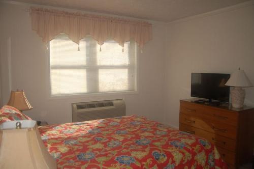 1024-105 Palmwood Villas Home