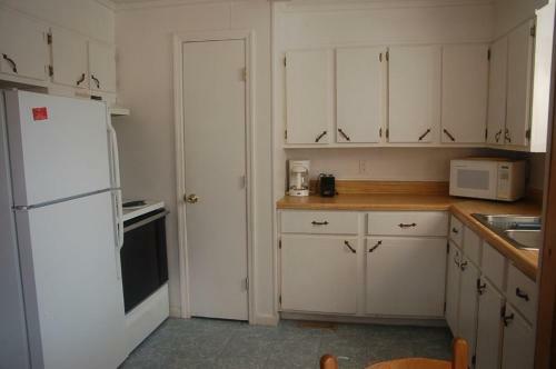 Apartamento 2055-3 Donna Kirk Down Rear Apts