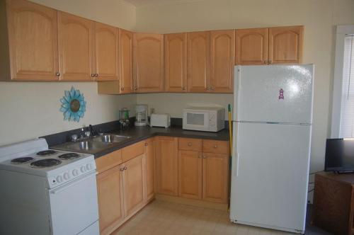 Apartamento 1043-2 Parham, Downstairs Apts