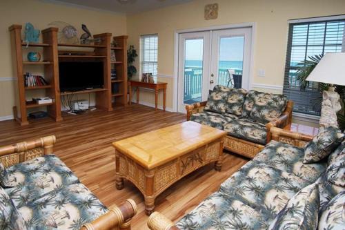 Emerald Dunes B Home
