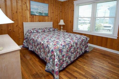 Bobbie Lou Home