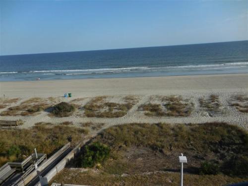 Apartamento Atlantica I # 401 Condo