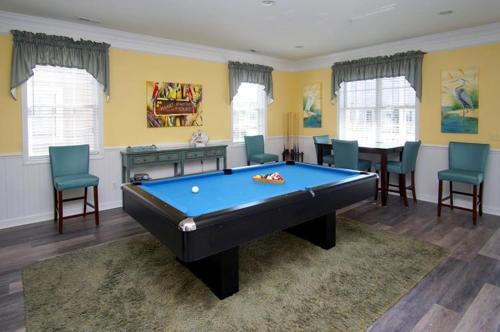 Bermuda Breeze 15b Home