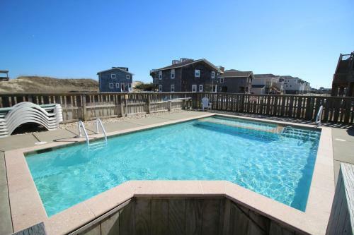 Suits Us At Kees Vacations