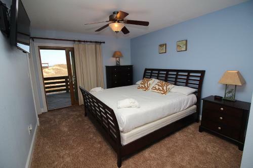 Suits Us At Kees Vacations