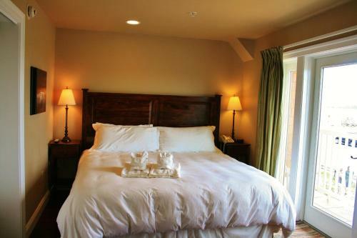 Oasis Suites Hotel