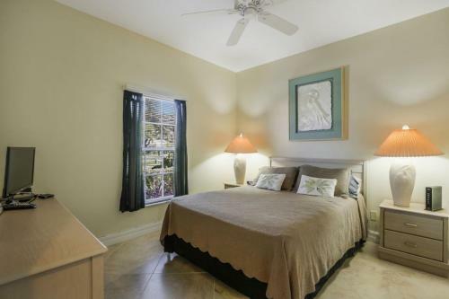 Falcons Glen Home #12950