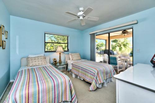 Sirena Waterfront Vacation Rental