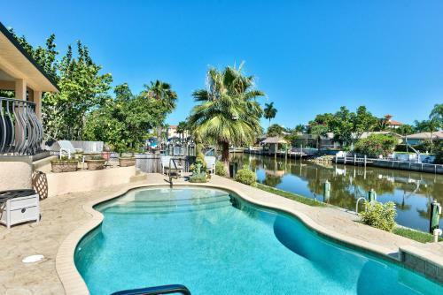 Sirena Waterfront Vacation Rental