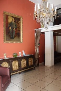 Hotel Trianon