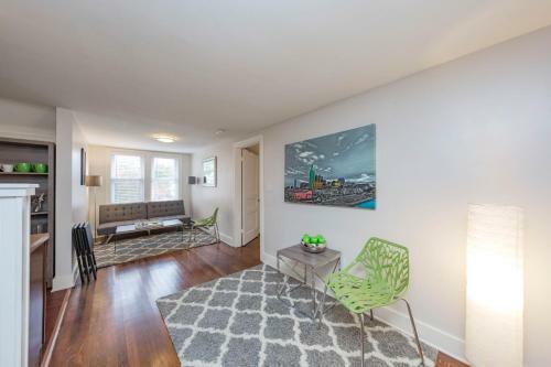 Apartamento East End Condo