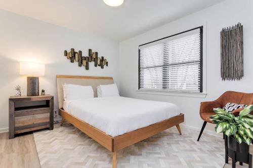 Eight-bedroom Apartment G