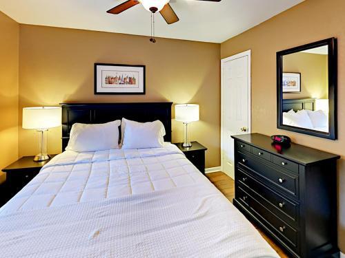 Landmark Mcmillin Court Apartment 2