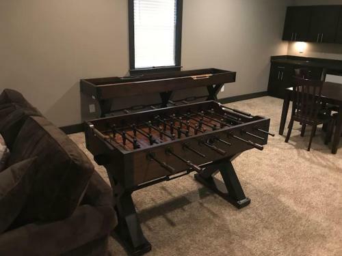 Villa Minutes From Downtown