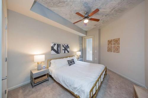 Centennial Park 1br Apartment