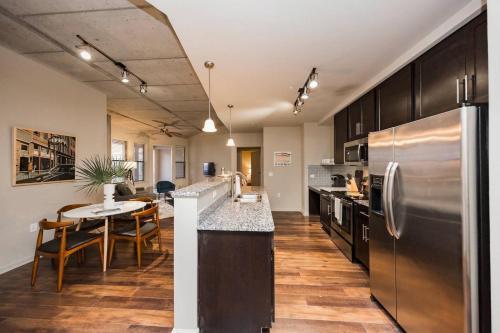 Penthouse Apartment At Elliston Place