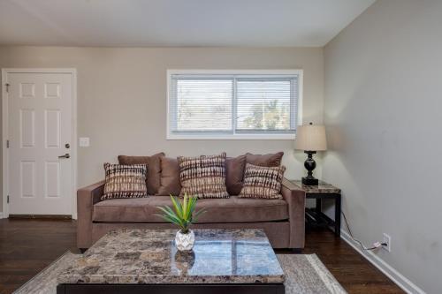 Apartamento 2nd Ave S Condo Unit 7