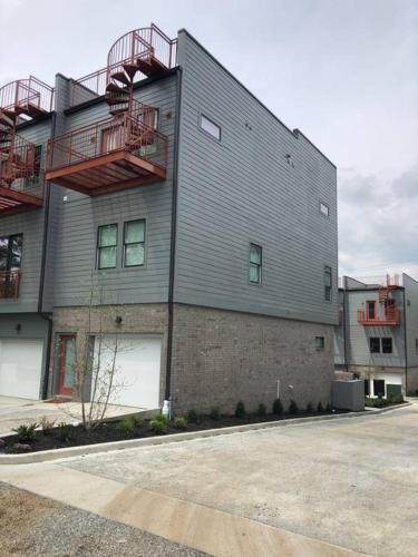 Home With Rooftop View