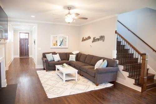 Tennessee Downtown Holiday Home