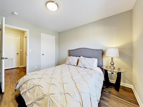 4th Avenue South Apartment Apts