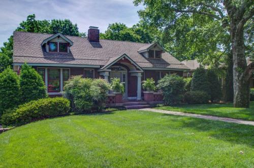 Belmont Blvd Bed And Breakfast