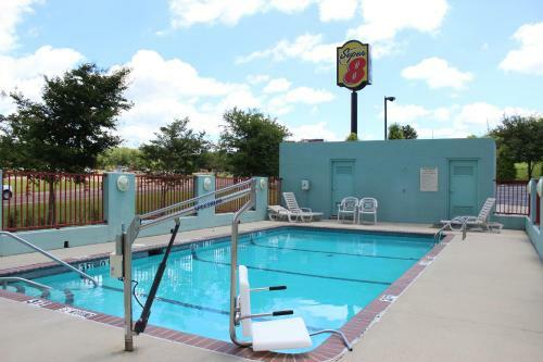 Hotel Super 8 By Wyndham Natchez