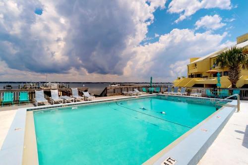 Navarre Bay Hideaway