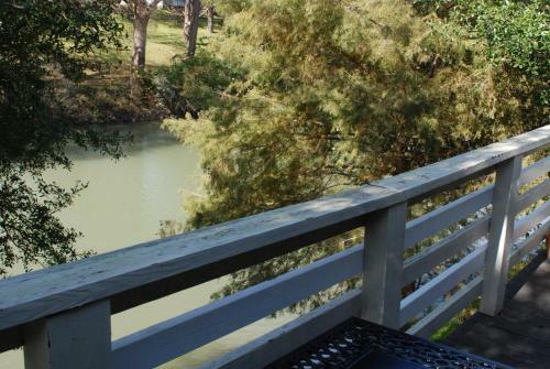 River Road Escapes
