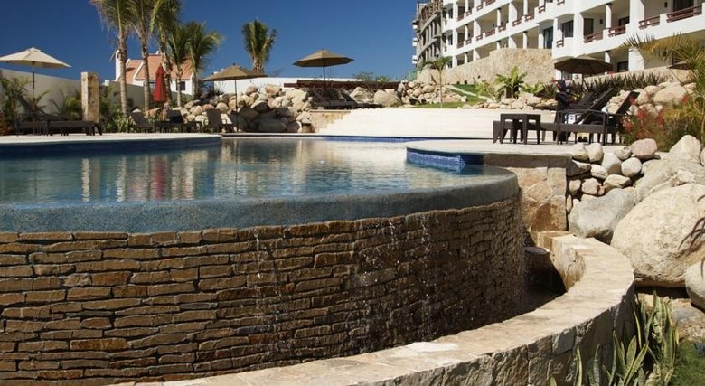 Hotel Alegranza Luxury Condominium Resort