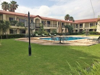 Quinta Dorada Hotel And Suites