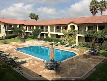 Quinta Dorada Hotel And Suites