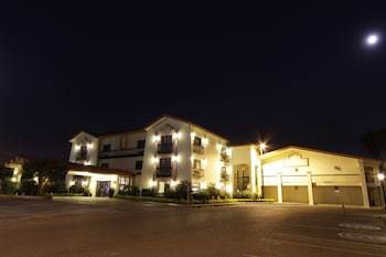Quinta Dorada Hotel And Suites