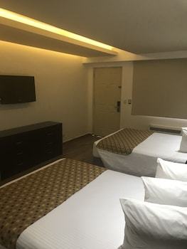 Quinta Dorada Hotel And Suites