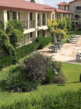 Quinta Dorada Hotel And Suites